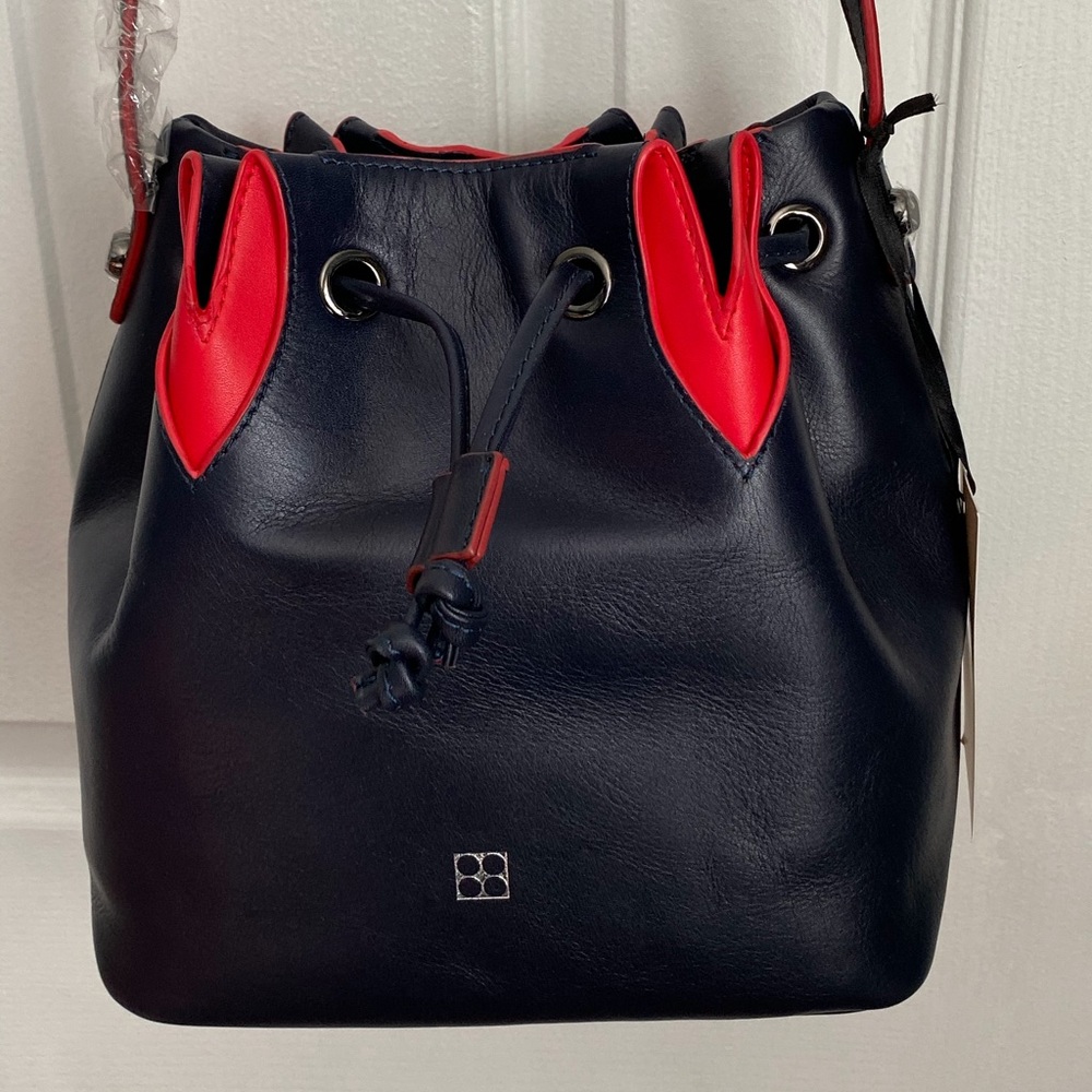 NWT Parisa Wang Boundless mini bucket bag
